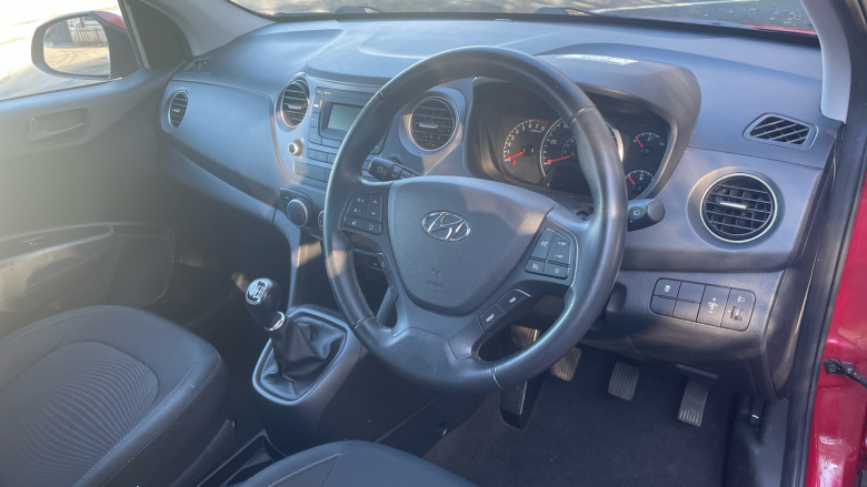 Hyundai i10 1.0 SE 5dr Petrol Hatchback